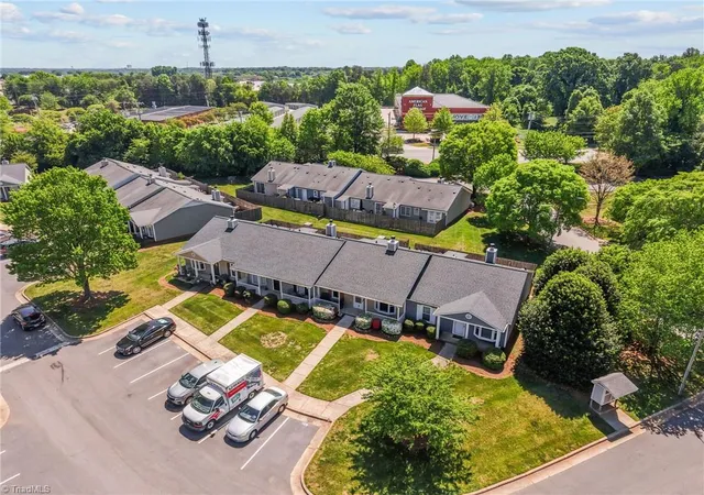 Photo 4 of Single family home for sale at 814 Guilford College Rd #110, Greensboro, NC 27409 | MLS# 1218886 | Listing updated on 2026-09-10