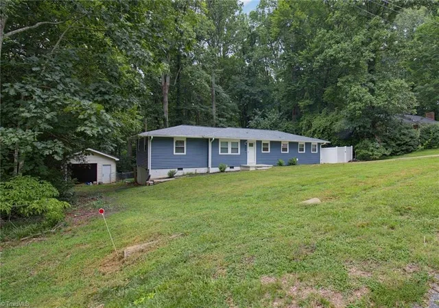 2nd image of 488 Lansdowne Pl, Winston Salem, NC 27107 | MLS# 1229435