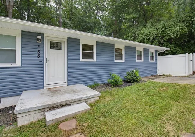 3rd image of 488 Lansdowne Pl, Winston Salem, NC 27107 | MLS# 1229435