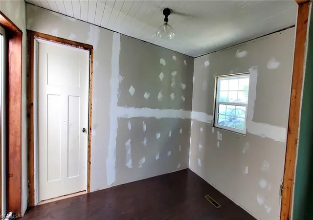 4th image of 2185 Flat Rock Rd, Pinnacle, NC 27043 | MLS# 1230476
