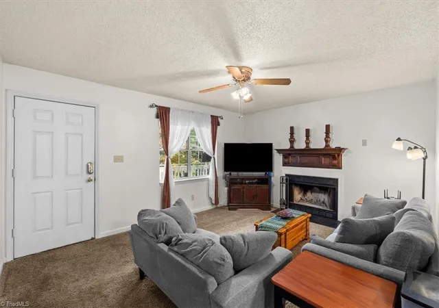 Photo 4 of Single family home for sale at 109 Poplar Ln, Thomasville, NC 27360 | MLS# 1229910 | Listing updated on 2026-09-18
