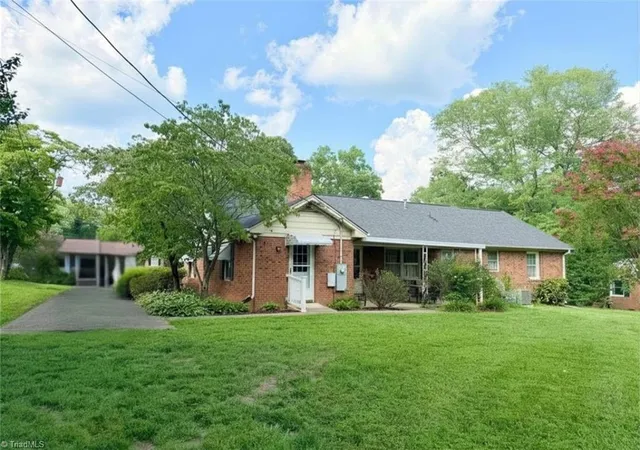 4th image of 5703 Fleming Terrace Rd, Greensboro, NC 27410 | MLS# 1230800