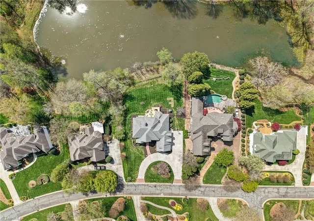 3rd image of 235 Fox Lake Ct, Winston Salem, NC 27106 | MLS# 1214545