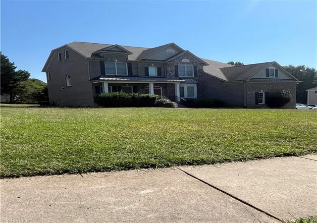 4th image of 2706 Edenridge Dr, High Point, NC 27265 | MLS# 1196790