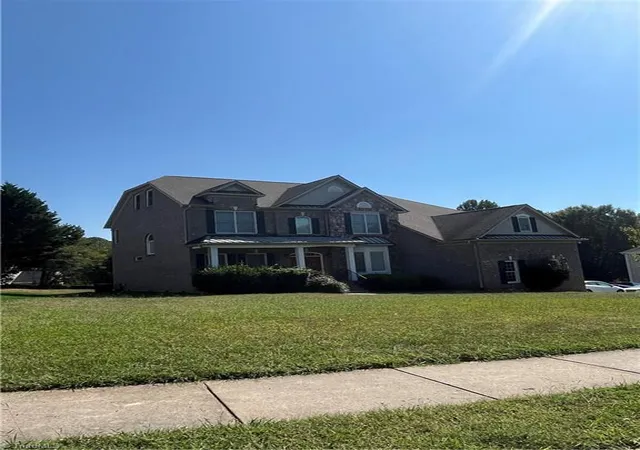 5th image of 2706 Edenridge Dr, High Point, NC 27265 | MLS# 1196790