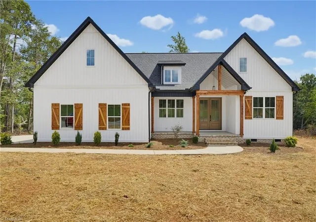 Homes for sale in Reidsville, NC | 3936 Iron Works Rd, Reidsville, NC 27320 | MLS# 1226359