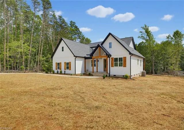 Homes for sale in Reidsville, NC | 3936 Iron Works Rd, Reidsville, NC 27320 | MLS# 1226359