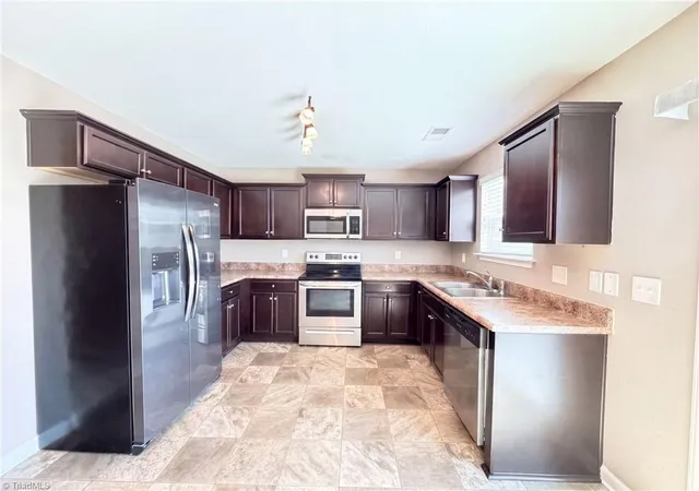 3rd image of 1578 Zeverly St, Winston Salem, NC 27127 | MLS# 1233127