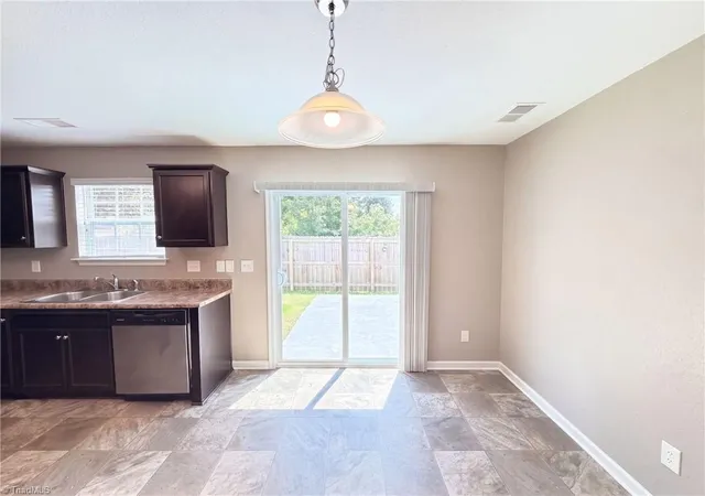 5th image of 1578 Zeverly St, Winston Salem, NC 27127 | MLS# 1233127