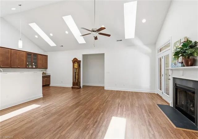 5th image of 2958 York Pl Dr, Walkertown, NC 27051 | MLS# 1225961