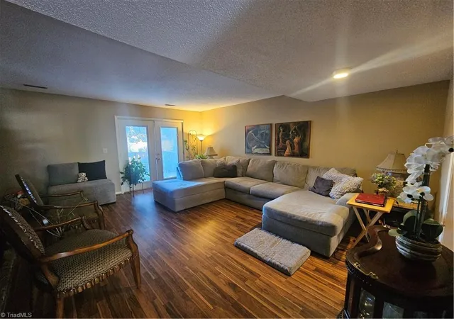 Photo 4 of Single family home for sale at 3753 Heathrow Dr, Winston Salem, NC 27127 | MLS# 1201632 | Listing updated on 2026-10-08