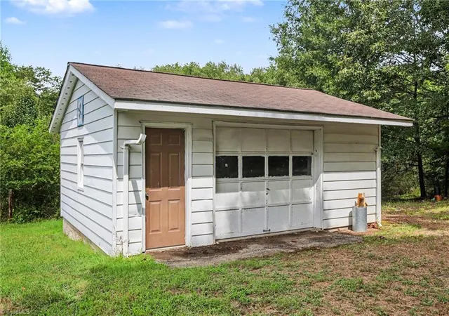 29th image of 160 Ward Rd, Eden, NC 27288 | MLS# 1228936