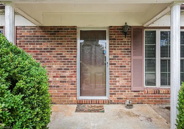 Photo 4 of Single family home for sale at 160 Ward Rd, Eden, NC 27288 | MLS# 1228936 | Listing updated on 2026-10-01