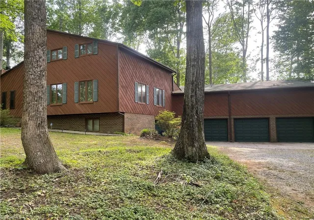 Homes for sale in Julian, NC | 6902 Greenland Ave, Julian, NC 27283 | MLS# 1220436