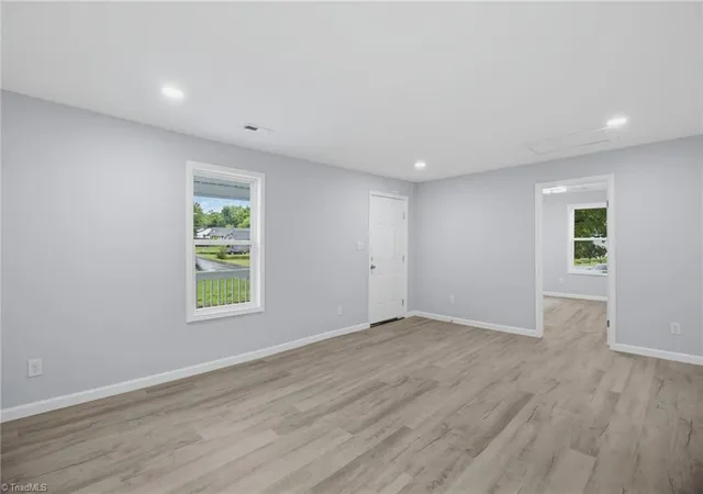 Photo 4 of Sale Pending at 115 Griffith St, Thomasville, NC 27360 | MLS# 1227422 | Listing updated on 2026-08-29