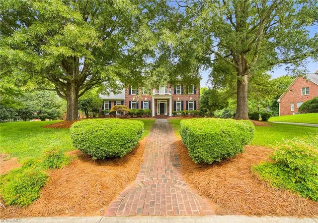 3rd image of 5605 Wildrose Dr, Greensboro, NC 27410 | MLS# 1228192