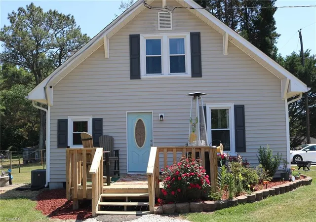 Homes for sale in Mount Airy, NC | 185 Southview St, Mount Airy, NC 27030 | MLS# 1221731