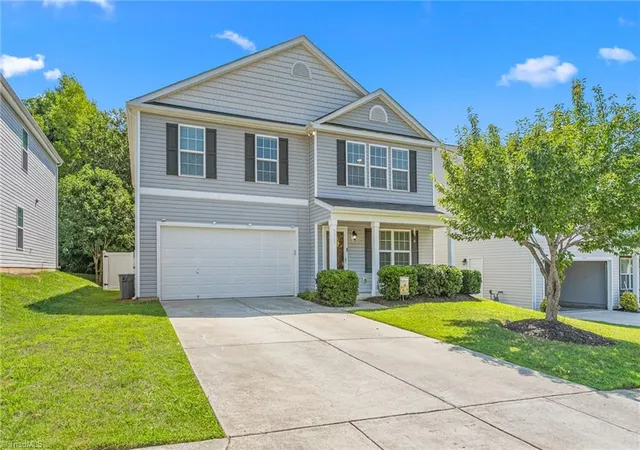 Homes for sale in Whitsett, NC | 6623 Glenville Dr, Whitsett, NC 27377 | MLS# 1226276