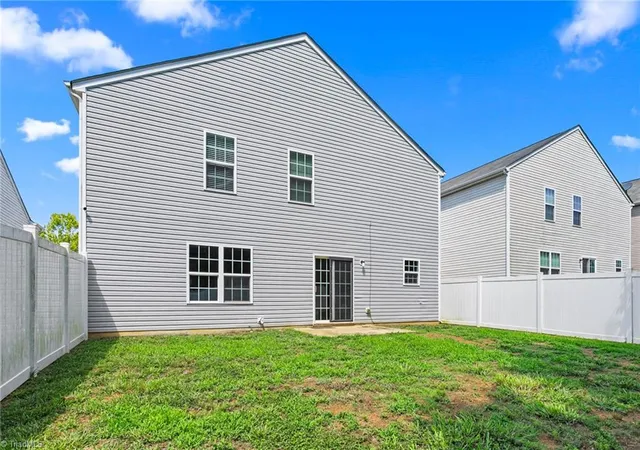 Homes for sale in Whitsett, NC | 6623 Glenville Dr, Whitsett, NC 27377 | MLS# 1226276