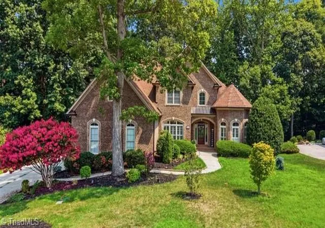 Photo 1 of Single family home for sale at 6304 Autumn Crest Ct, Summerfield, NC 27358 | MLS# 1233259 | Listing updated on 2026-09-16