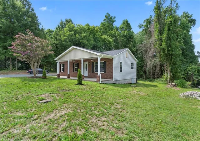 Photo 2 of Single family home for sale at 1266 E Holly Grv Rd, Lexington, NC 27292 | MLS# 1228269 | Listing updated on 2026-08-06