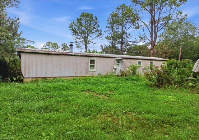 3rd image of 4748 Woodvery Dr, Liberty, NC 27298 | MLS# 1228267