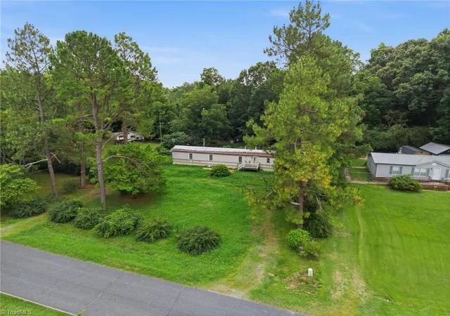 5th image of 4748 Woodvery Dr, Liberty, NC 27298 | MLS# 1228267