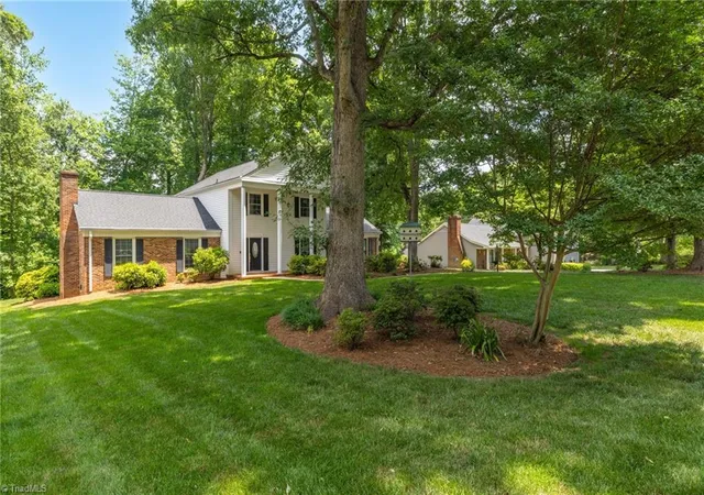 Homes for sale in Reidsville, NC | 1104 Arbor Ln, Reidsville, NC 27320 | MLS# 1223161