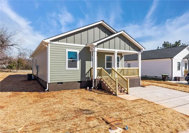 3rd image of 111 E Earnhardt St, Salisbury, NC 28144 | MLS# 1225539