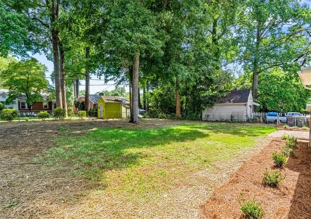 50th image of 3008 W Cornwallis Dr, Greensboro, NC 27408 | MLS# 1230722