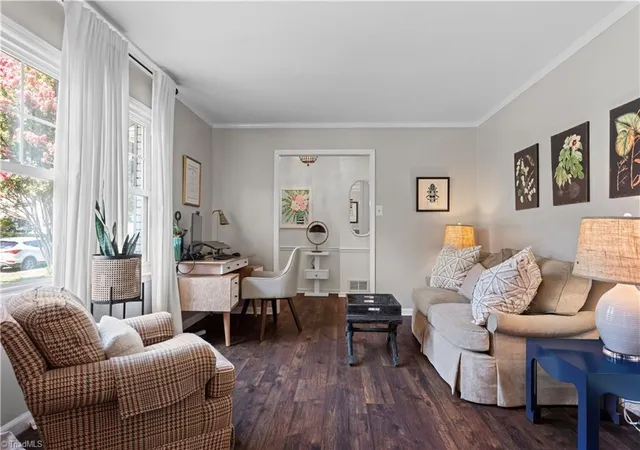 Photo 4 of Sale Pending at 6111 Arcadia Dr, Greensboro, NC 27410 | MLS# 1229749 | Listing updated on 2026-10-08