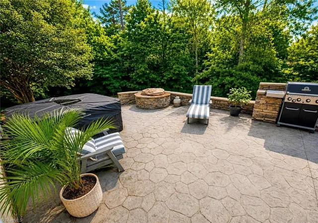 2nd image of 4617 Dry Creek Ct, High Point, NC 27265 | MLS# 1228428