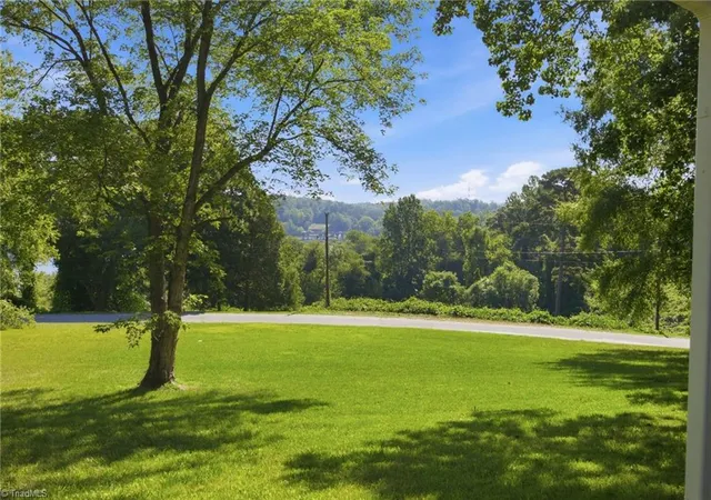 34th image of 3123 Castle Ave, Hickory, NC 28601 | MLS# 1228030