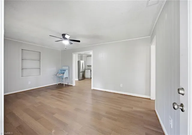 Photo 4 of Single family home for sale at 3123 Castle Ave, Hickory, NC 28601 | MLS# 1228030 | Listing updated on 2026-09-28