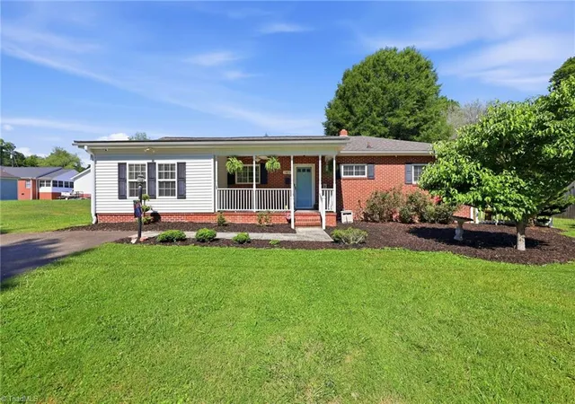 Homes for sale in Mount Airy, NC | 1811 Aims Ave, Mount Airy, NC 27030 | MLS# 1225199