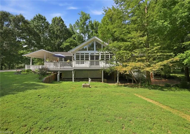 4th image of 6312 Hickory Hollow Rd, Jamestown, NC 27282 | MLS# 1227506