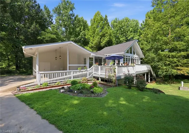 5th image of 6312 Hickory Hollow Rd, Jamestown, NC 27282 | MLS# 1227506