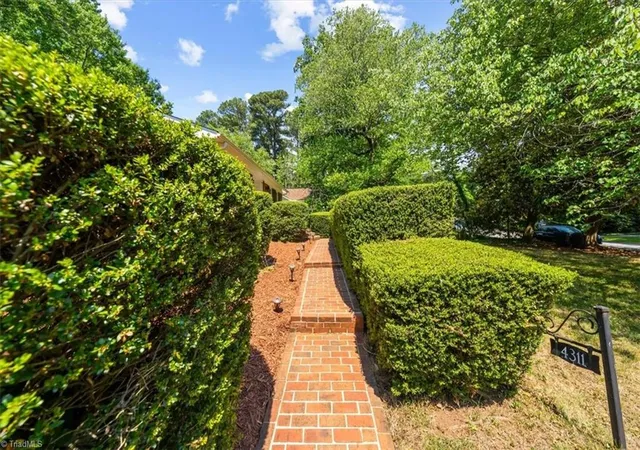 2nd image of 4311 Dogwood Dr, Greensboro, NC 27410 | MLS# 1220500