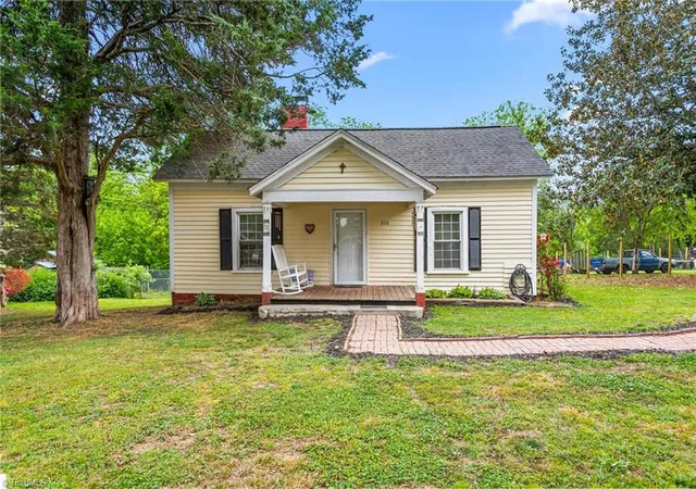 2nd image of 206 Village Ave, Randleman, NC 27317 | MLS# 1216740