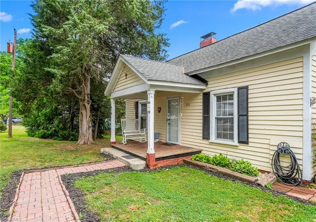 4th image of 206 Village Ave, Randleman, NC 27317 | MLS# 1216740