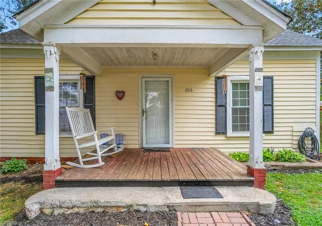 5th image of 206 Village Ave, Randleman, NC 27317 | MLS# 1216740