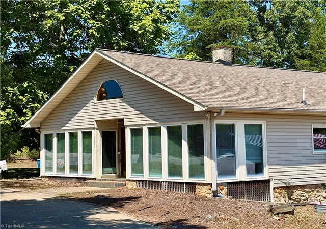 Photo 3 of Single family home for sale at 3801 Oak Ridge Rd, Summerfield, NC 27358 | MLS# 1228018 | Listing updated on 2026-08-31