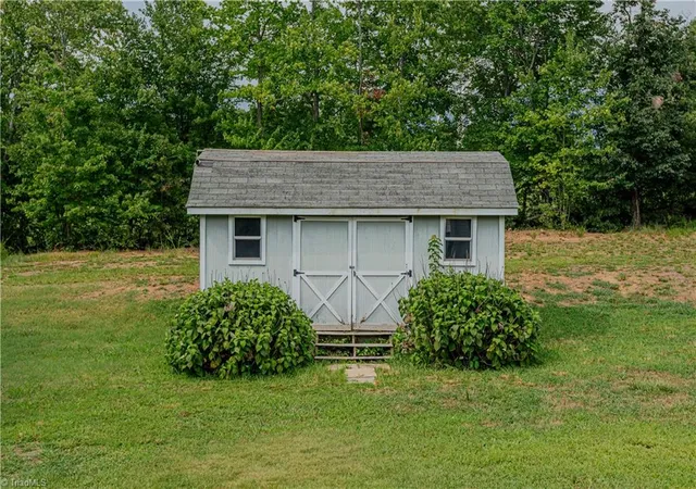 Photo 38 of Manufactured home for sale at 127 Shelby Ln, Madison, NC 27025 | MLS# 1231403 | Listing updated on 2026-08-16