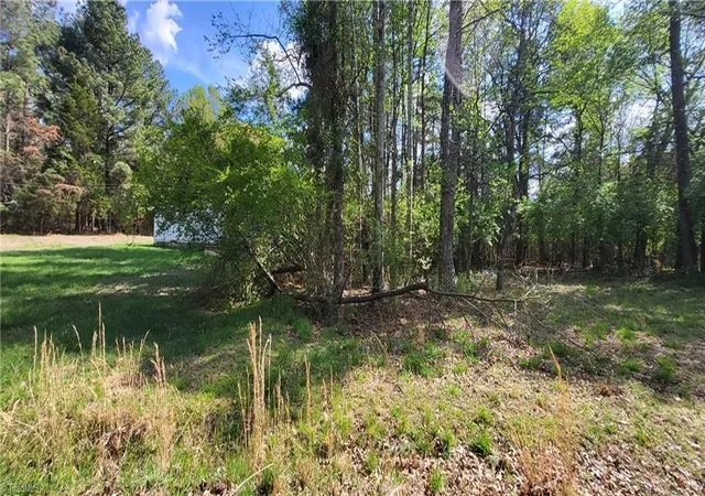 Homes for sale in Archdale, NC | 1648 R2 & R3 Kersey Valley Rd #R2 & R3, Archdale, NC 27265 | MLS# 1216521