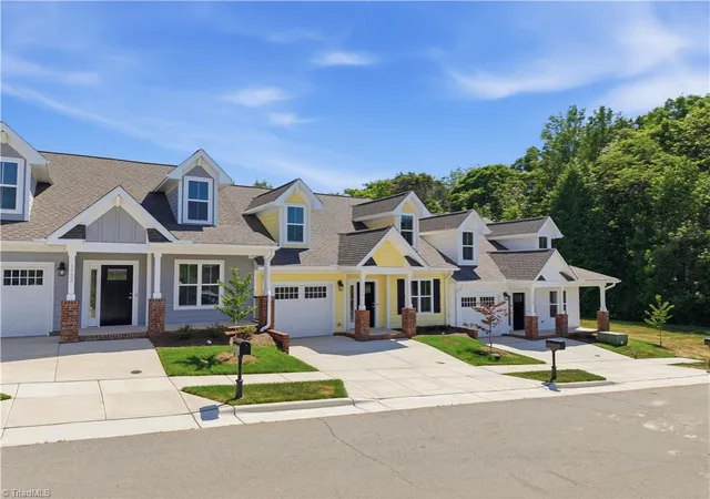 Homes for sale in Haw River, NC | 1729 Old Fields Blvd, Haw River, NC 27258 | MLS# 1219482