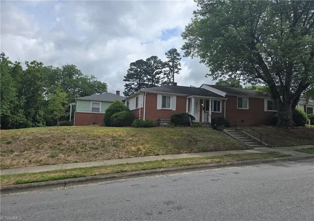Photo 2 of Single family home for sale at 568 Overlook St, Greensboro, NC 27403 | MLS# 1225081 | Listing updated on 2026-09-12