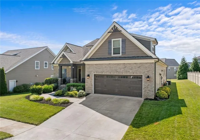 Homes for sale in Pfafftown, NC | 3445 Grandview Crossing Ln, Pfafftown, NC 27040 | MLS# 1226883