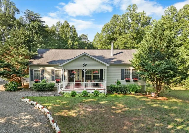 Homes for sale in Westfield, NC | 220 Echo Hollar Rd, Westfield, NC 27053 | MLS# 1224876