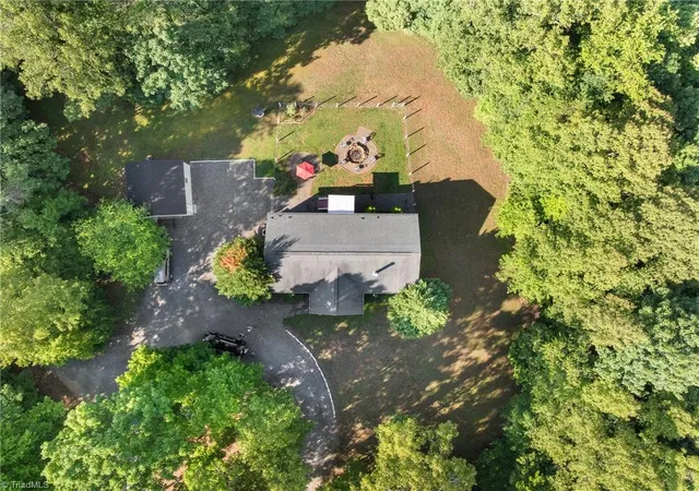 4th image of 220 Echo Hollar Rd, Westfield, NC 27053 | MLS# 1224876