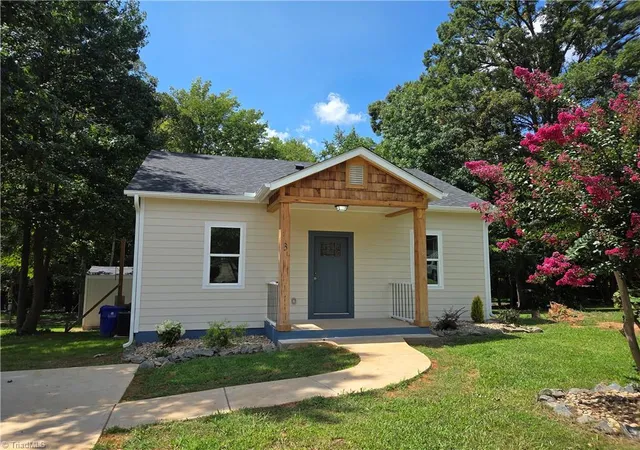 1st image of 3 Hames St, Lexington, NC 27295 | MLS# 1233142